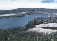 写真：八幡平山頂にある八幡沼