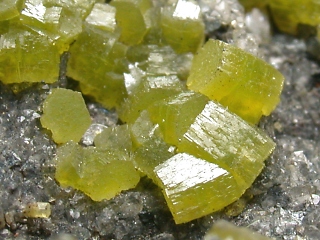 緑鉛鉱