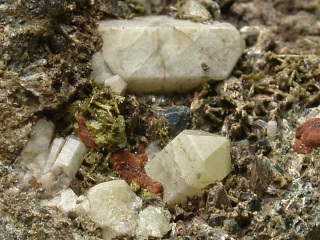 塩素燐灰石