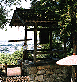 彦根城の時報鐘と虫の音