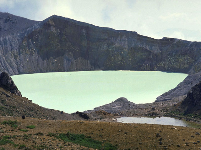 カルデラ湖の画像