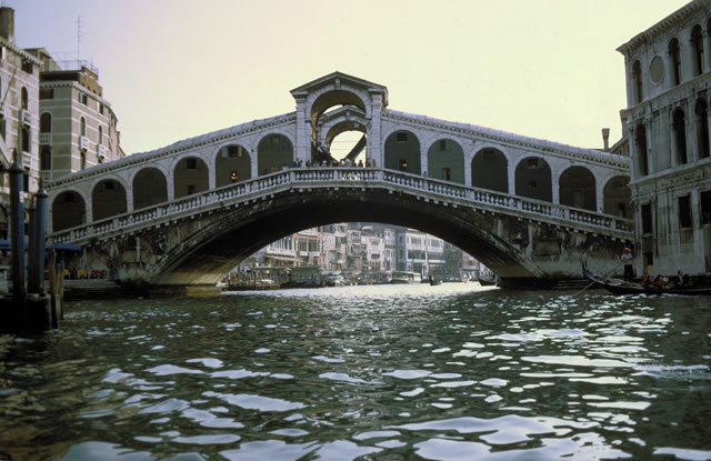 リアルト橋の画像