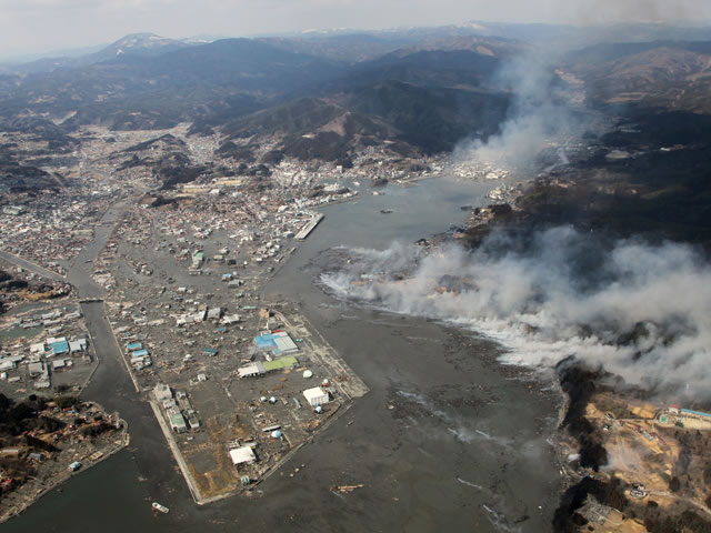 東日本大震災の画像