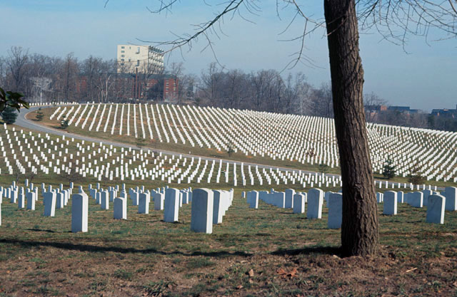 Arlington National Cemeteryとは Weblio辞書