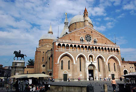 サンタントニオ聖堂の画像