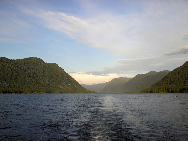 テレツコエ湖の画像