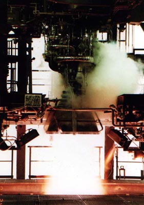 LE-7Aエンジン燃焼試験の様子