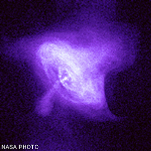 X線天文衛星チャンドラーがとらえたかに星雲のパルサー