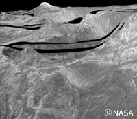 探査機マゼラン撮影による金星のラクシュミ高原