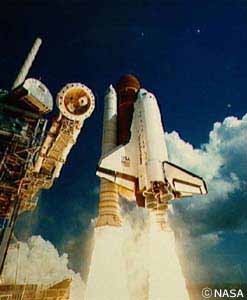1985年10月3日、アトランティス号の初飛行(STS51J)