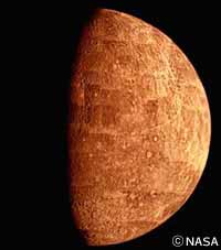 ボイジャー2号が撮影した水星の半球